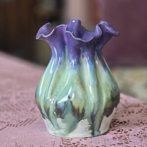 Vaas k 15 cm lilla-roheline