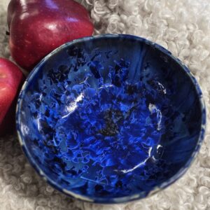 Kauss 500 ml Tumesinine kristall