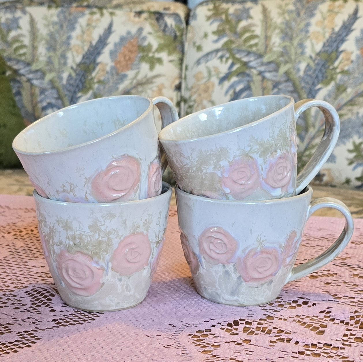 Tass 450 ml Roosad roosid, valge kristall - Image 2