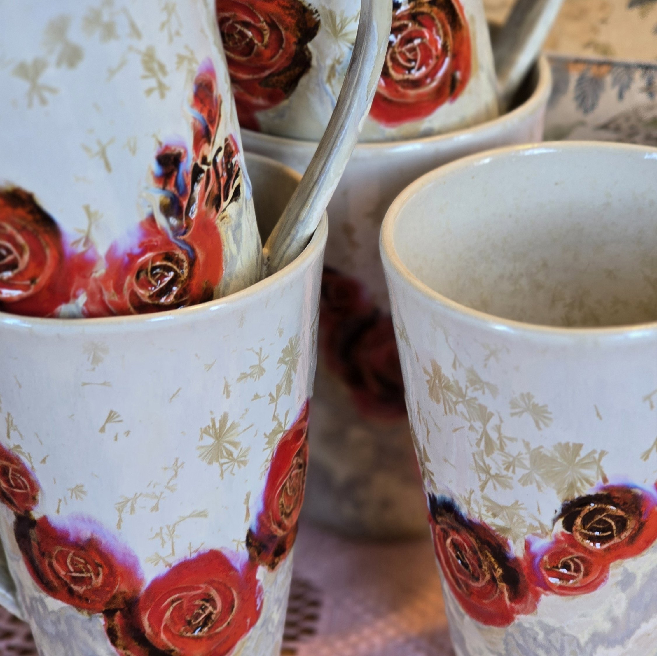 Tass 480 ml Punane roos, valge kristall - Image 3